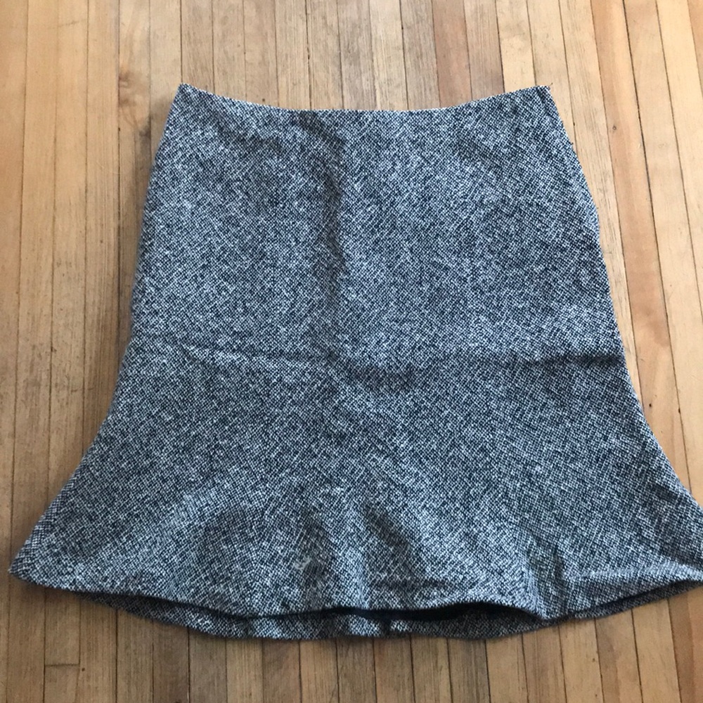 Cute black and white skirt